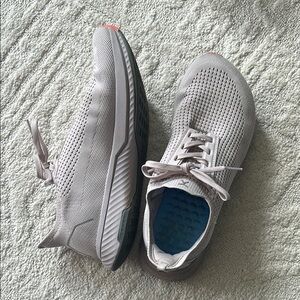 Flux footwear running shoes light pink